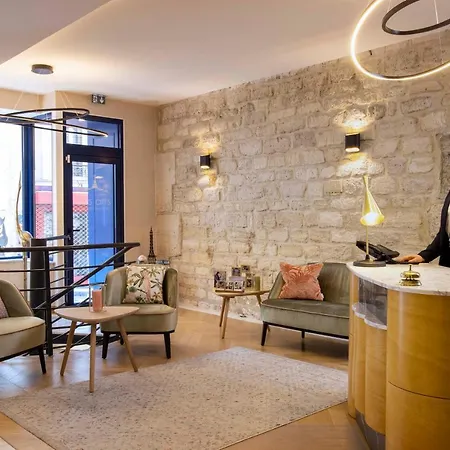 Hotel Des Arts Montmartre Parigi
