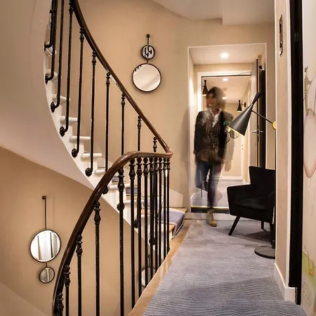 Des Arts Montmartre Hotell