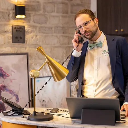 Des Arts Montmartre 4*