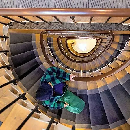 Des Arts Montmartre Hotell 4*