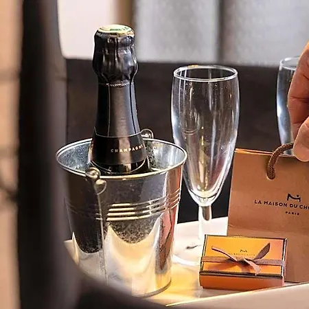 Hotel Des Arts Montmartre 4*