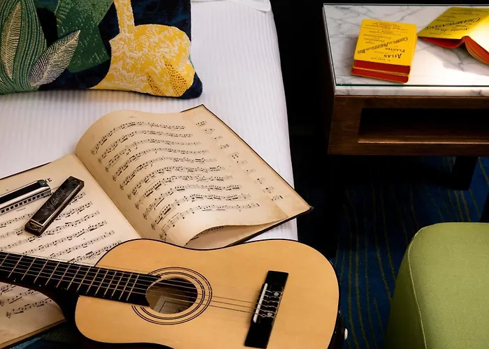 Des Arts Montmartre 4* Parigi