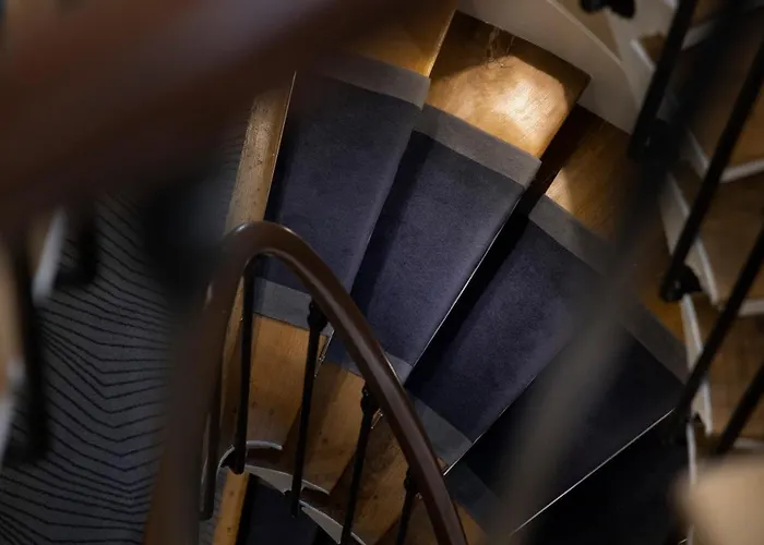 Des Arts Montmartre Hotel