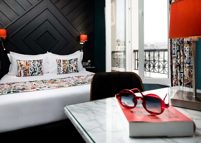 Des Arts Montmartre Hotel
