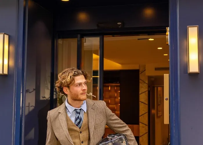 Des Arts Montmartre Parigi