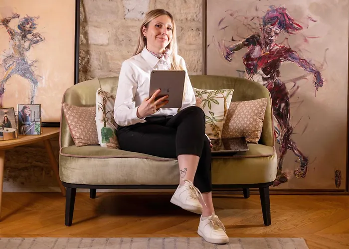 Des Arts Montmartre Hotel 4*