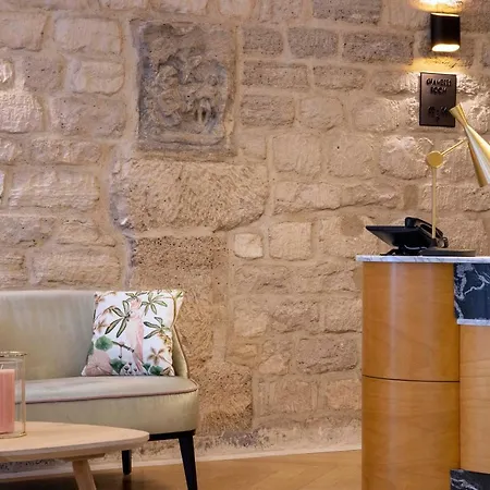 Des Arts Montmartre Hotell