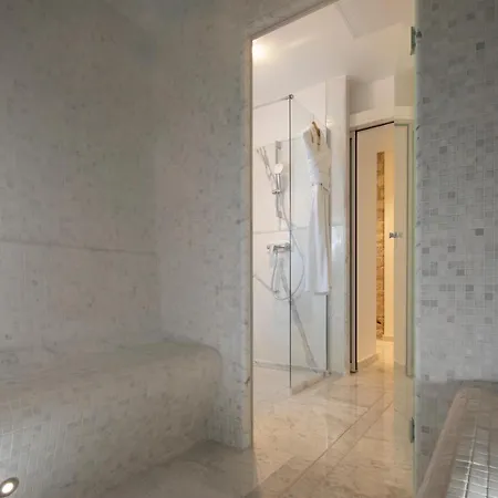 Des Arts Montmartre Hotell