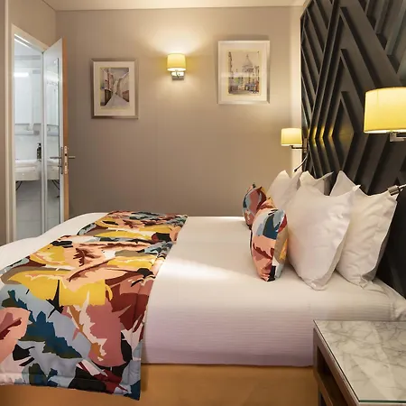 Hotell Des Arts Montmartre 4*