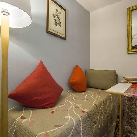 Des Arts Montmartre Hotell 4*