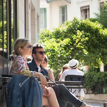 Des Arts Montmartre 4*