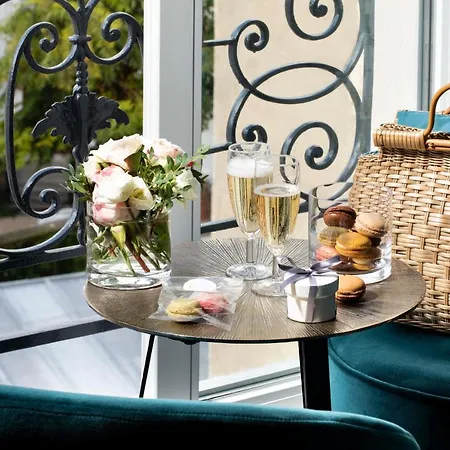 Des Arts Montmartre 4* Paris