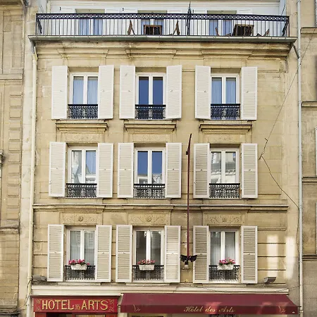 Des Arts Montmartre Paris