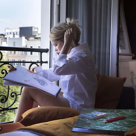 Des Arts Montmartre 4* Paris